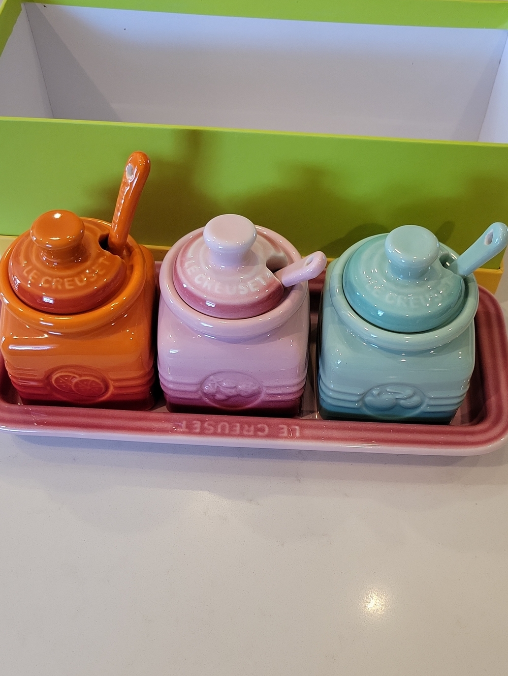 Le Creuset Rare Spice Seasoning Jars With Tray